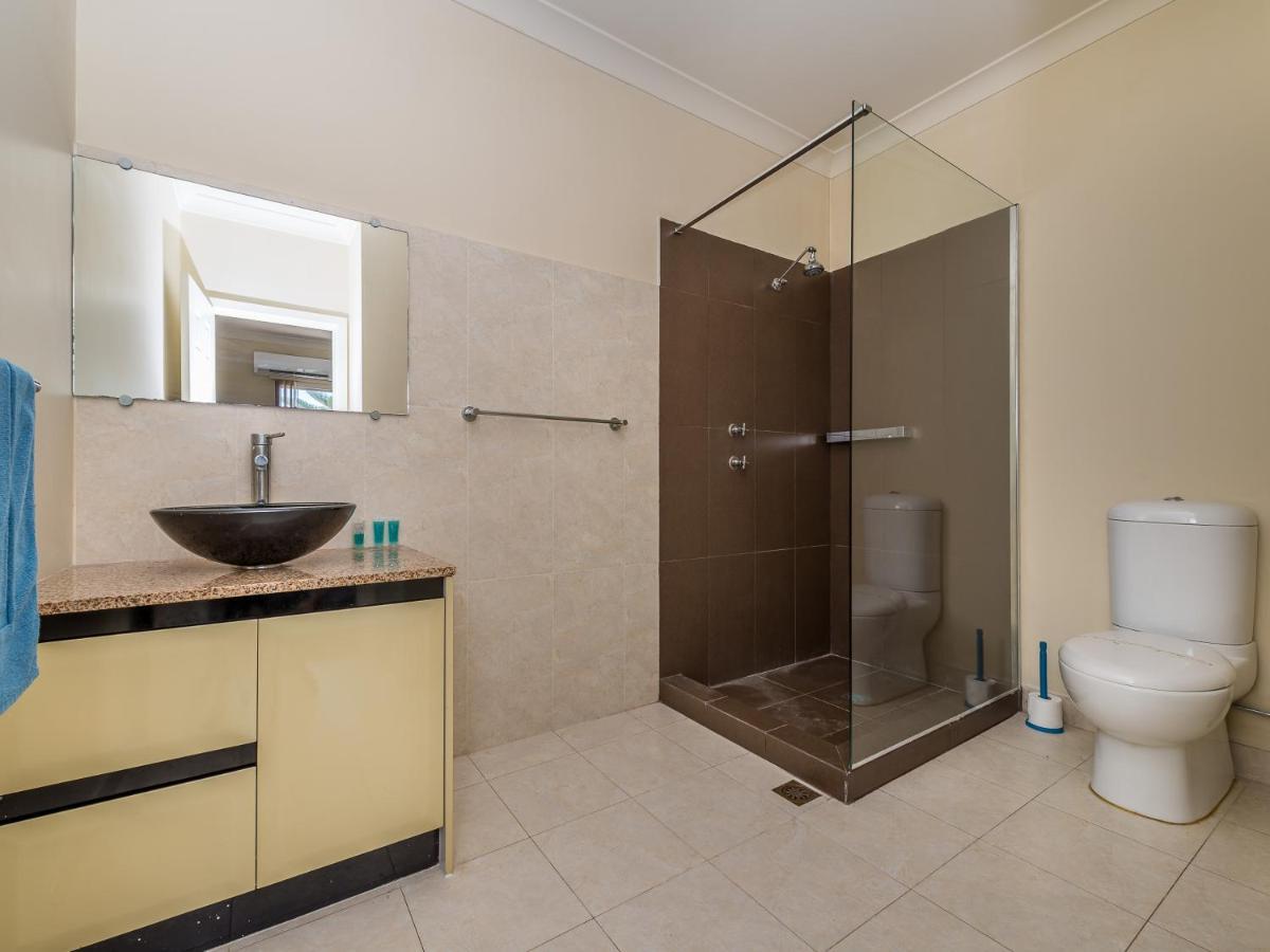 Seafront Unit 49 Villa Джуриън Бей Екстериор снимка